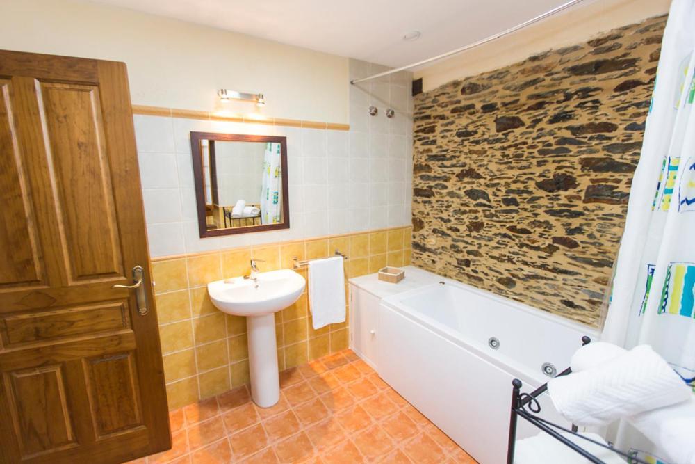 Apartamentos Casa Mateo Навия Экстерьер фото
